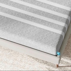 新品未開封マットレス LEESA フルサイズ