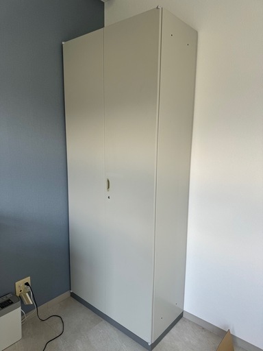 オフィス　キャビネット　書類棚