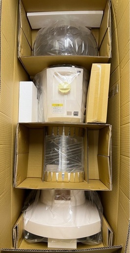 新品未使用 定価81400円のお品　ガチャマシーン本体 スパイラックス2 ホワイト