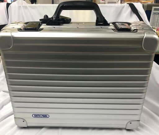リモア　RIMOWA 　アタッシュケース　アルミ　シルバー　カギ付き
