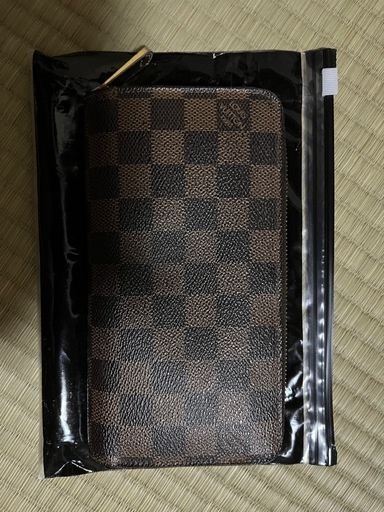 財布　値下げします