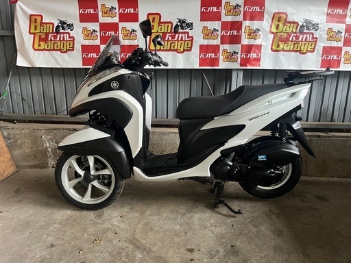 無料配送可!! ヤマハ トリシティ125 SE82J 走行距離1588km 低走行 バッテリー新品交換済み