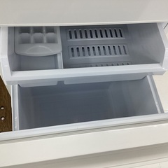 【6ヵ月保証】2ドア冷蔵庫　無印良品　MJ-R13B　打痕有 無印良品、一人暮らし向けの真っ白でシンプルな2ドア冷蔵庫 - 家電 Watch
