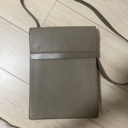 LOUIS VUITTON ルイ・ヴィトン ショルダーバッグ　エピ　グレー