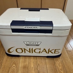 釣具セット　
クーラーボックス、ロッドケース、玉の柄、タモ網セット