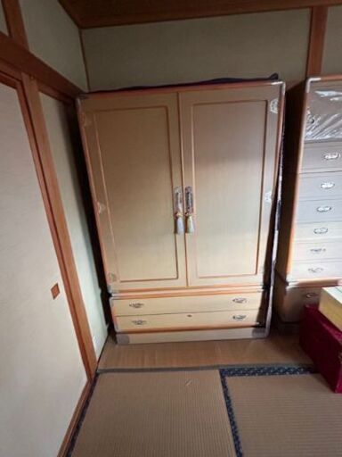 洋服ダンス（総桐製、高級タンス）美品
