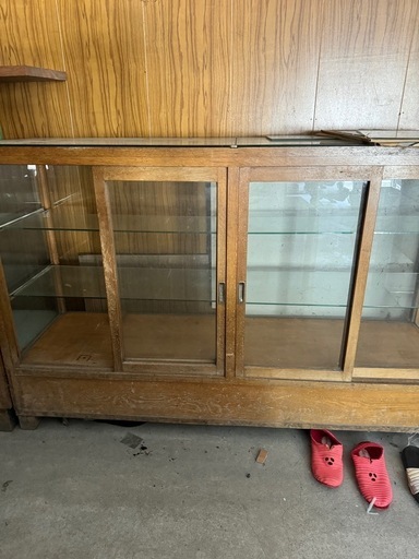 店舗用 什器 木枠ガラスショーケース