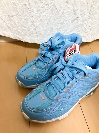 AVIA 室内シューズ　２５センチ