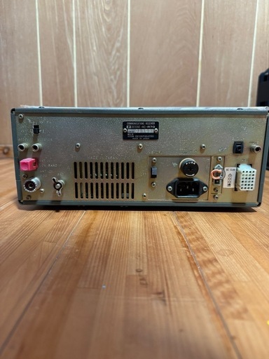 アイコム　ICOM COMMUNICATIONS RECEIVER IC-R70