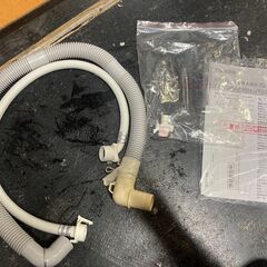 ☆中古￥13,800！YAMADA　4.5kg洗濯機　家電　2023年製　YWM-T45H1型　【BJ042】