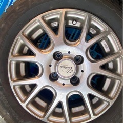 スタッドレスタイヤ 日産NOTEに使用