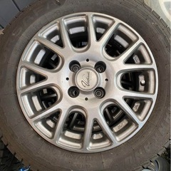 スタッドレスタイヤ 日産NOTEに使用