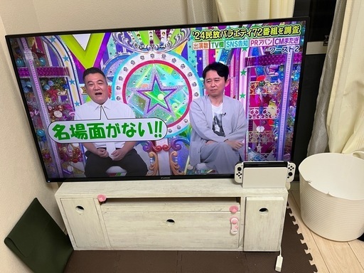 4K 50インチ液晶テレビ　テレビボード付き