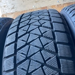 バリ山　BRIDGESTONE ブリヂストン　ブリジストン　DM-V2 285/50R20 スタッドレス　タイヤ　2017年製　20インチ