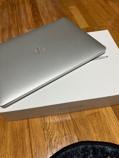 Apple Air13.3インチ　　本体\n