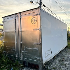 R11. 横観音扉付 4トン冷蔵冷凍コンテナ 幅245cm長さ600cm高