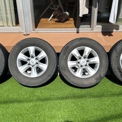 150 プラド前期 スタッドレスタイヤ 純正ホイール、キャップ、ナット付！