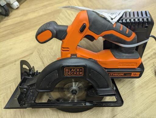 0056 BLACK＋DECKER 18Vコードレス丸ノコ BDCCS18B