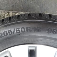 スタッドレスタイヤ4本セット【中古品】