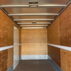 福岡発 2tコンテナ 鍵付き 横扉有開かない その他多数コンテナ有り