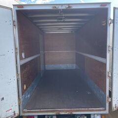 福岡発 2tコンテナ 鍵付き 横扉有開かない その他多数コンテナ有り