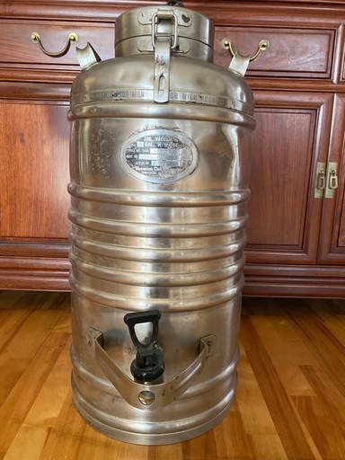 アメリカ製 ウォータージャグ  水缶 10ガロン