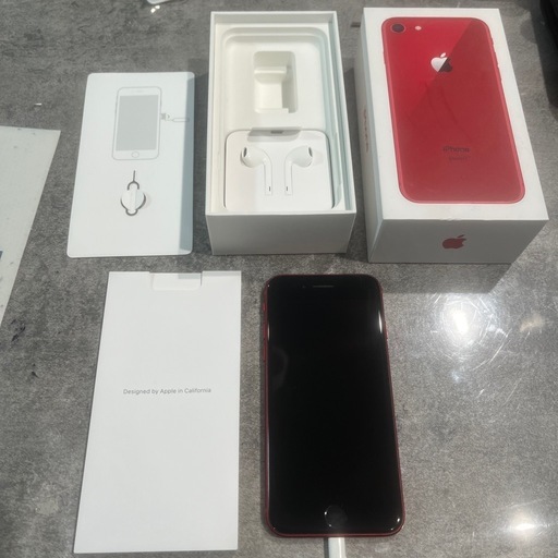 早い者勝ち　iPhone８　レッド　64GB