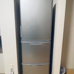 SHARP 両開き扉　3段冷蔵庫
 