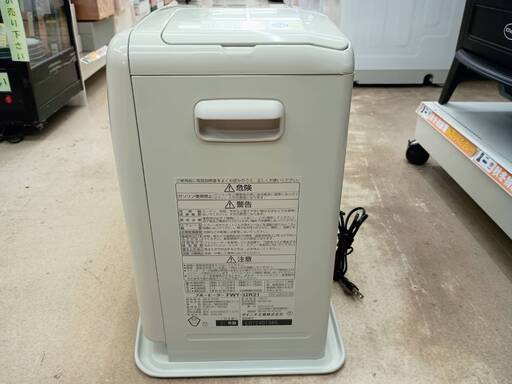 点検・動作確認済み ※給排気筒なし 2019年製 トヨトミ FF式ストーブ FR