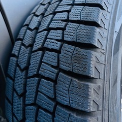 中古スタッドレスタイヤアルミホイールつき4本セット