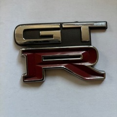 32スカイラインGTRエンブレム