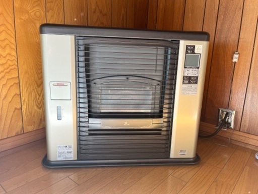 サンポット　灯油FFストーブ　UFH-703RX 床暖房　ウォームトップ　2018年