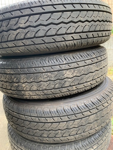 NV350キャラバン 純正スチールホイール ホイールキャップ4枚付き 日産