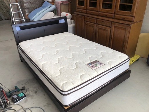 セミダブルベッド マットレス美品❗️Sealy ポスチャーテックコイルマットレス
