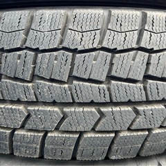 DUNLOP 185/60R15 24年製＋23年製　スタッドレスタイヤ