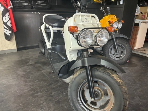 ホンダ　ズーマー　白