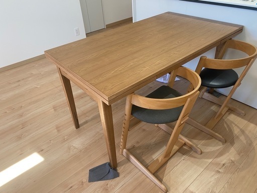 クラッシュゲート  ダイニングテーブル 新品