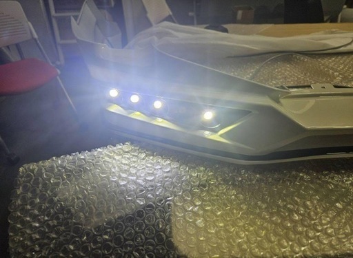 LED リップスポイラー