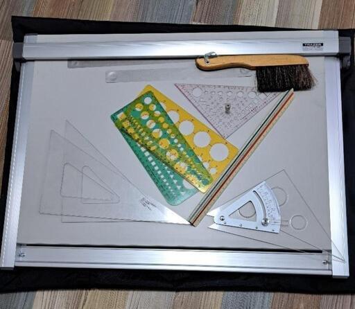 【二級建築士試験にて使用】製図板および製図道具、収納袋セット