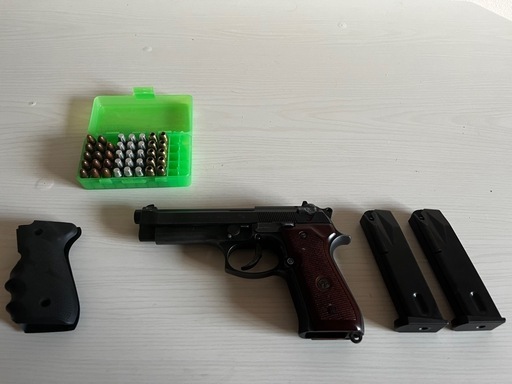 絶版品 MGC製 \nベレッタ M92F モデルガン