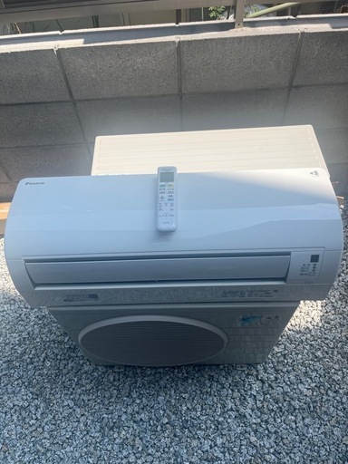 ダイキンエアコン取付込　¥40000
