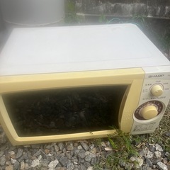 😊激安😊 医師から寿命が短いと宣告があった 為全ての品お安くお譲り致します。 1人暮らし応援😊32インチTV、冷蔵庫、レンジ、炊飯器、空気清浄機！