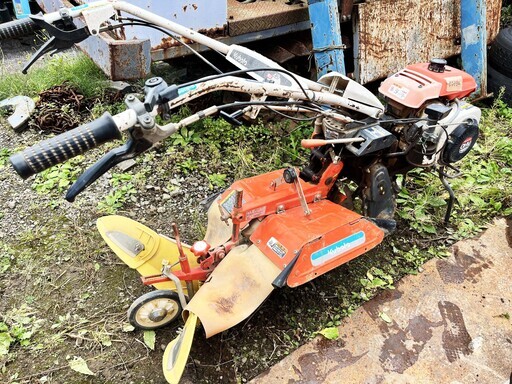 クボタ　KUBOTA TS700 耕運機　プラウ付き！　農機　トラクター　中古（00084）