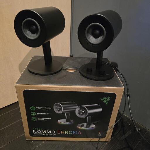 RAZER NOMMO CHROMA USBスピーカー