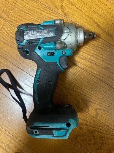 使用品】マキタ充電式インパクトレンチTW285D差込角12.7㎜（本体のみ）