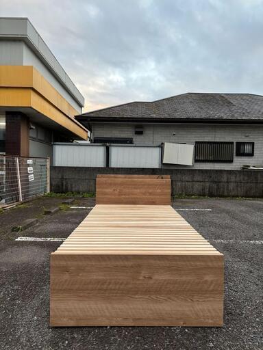 天然木調収納すのこシングルベッド 棚付き
