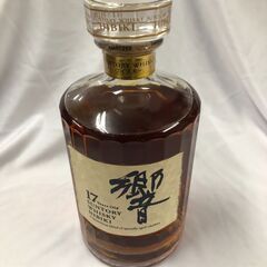 新入荷！！　国産ウイスキー　ウイスキー　サントリー 響17年 700ml（箱付）43度