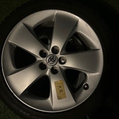 30プリウス純正ホイール スタッドレスタイヤ付き