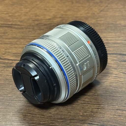 OLYMPUS M.ZUIKO DIGITAL 14-42mm シルバー