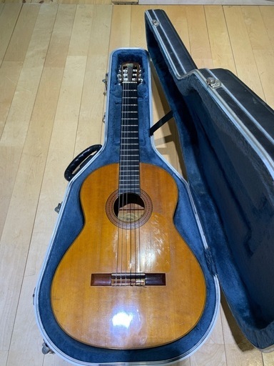 フラメンコギター　YAMAHA